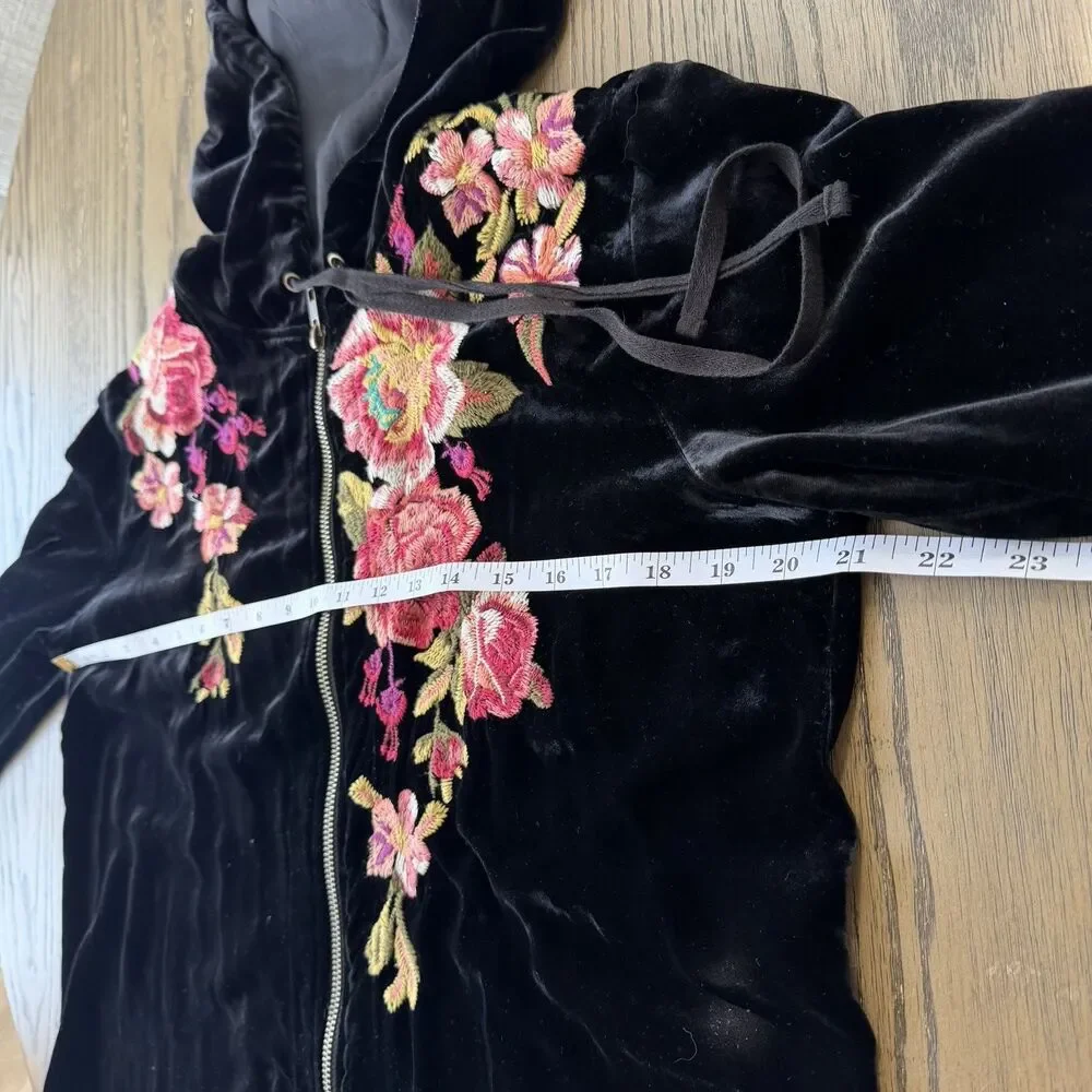 Johnny Was Black Velvet Silk Blend Embroidered Snake Malui Zip Hoodie Jacket S - Picture 5 of 7